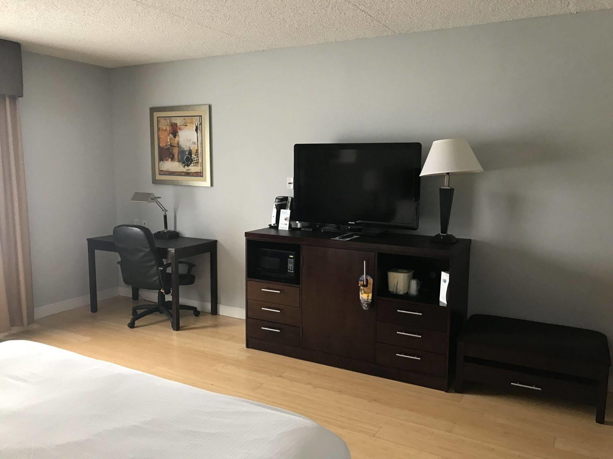 Holiday Inn Express - Bentleyville Экстерьер фото